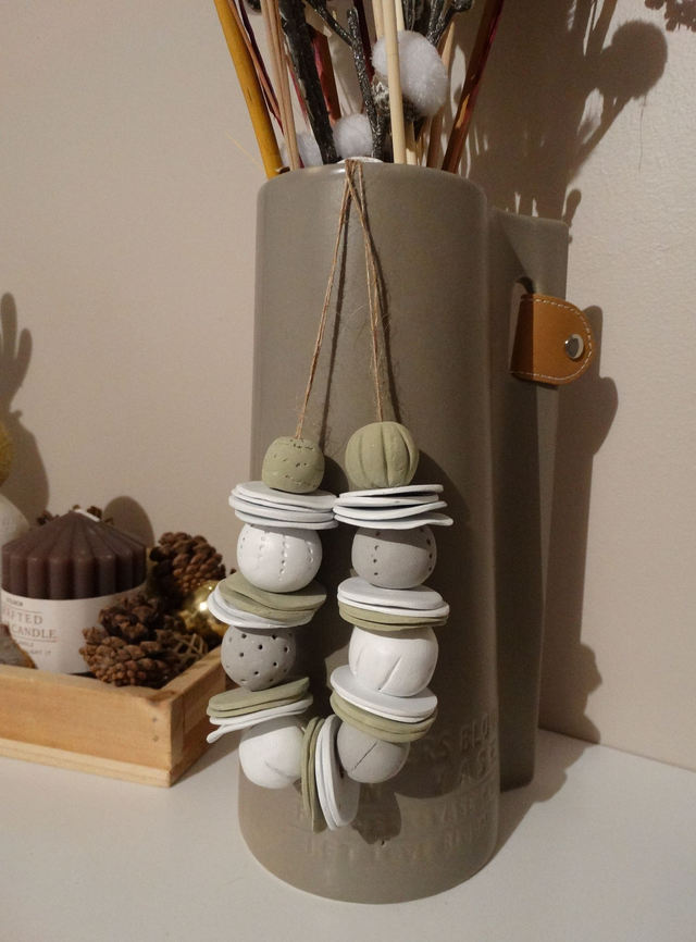 GUIRLANDE décorative en argile