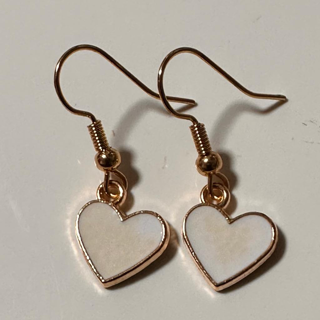 White Short Dangling - WSD7921