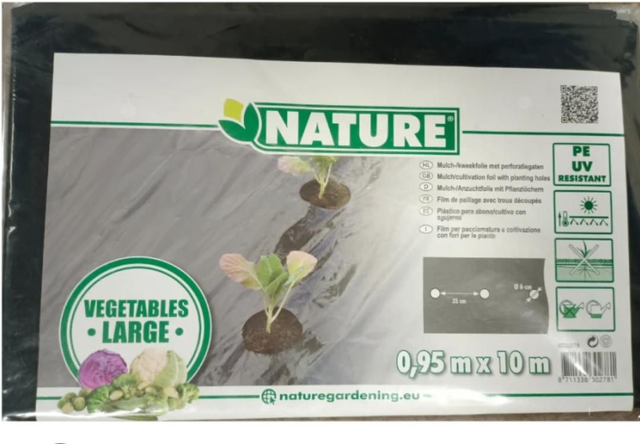 Film de paillage Nature avec trous découpés 10m 