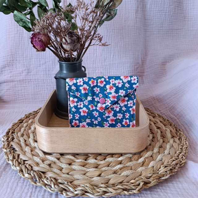 Pochette Orchidées Bleu Roi