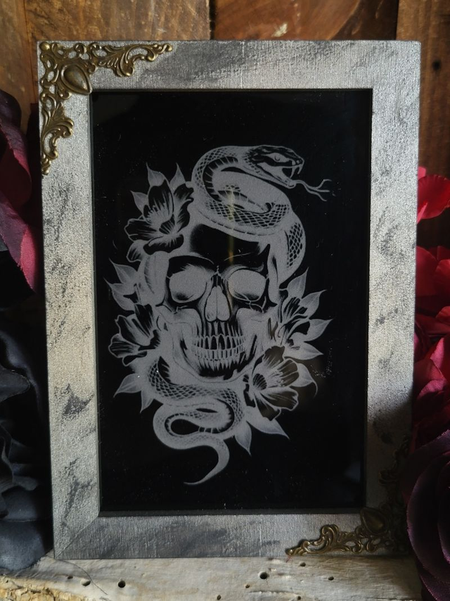 Cadre "Aura Floréale" Gravure sur acrylique noire