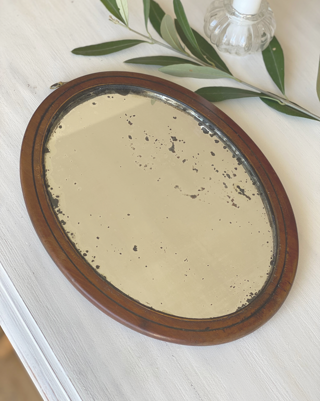 Petit miroir ovale