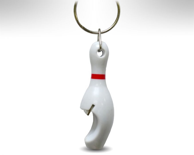 Flaschenöffner Pin mit Schlüsselanhänger