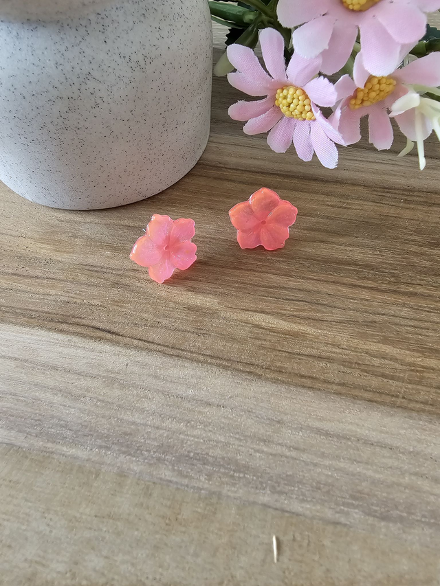 💜fleur Sauvage -"Jardin Secret"– L’éclat floral au creux de l’oreille 💜