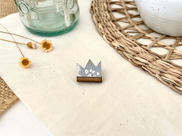 Broche Couronne - Couleurs variées - tons froids