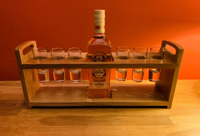 70cl size with 6 glasses