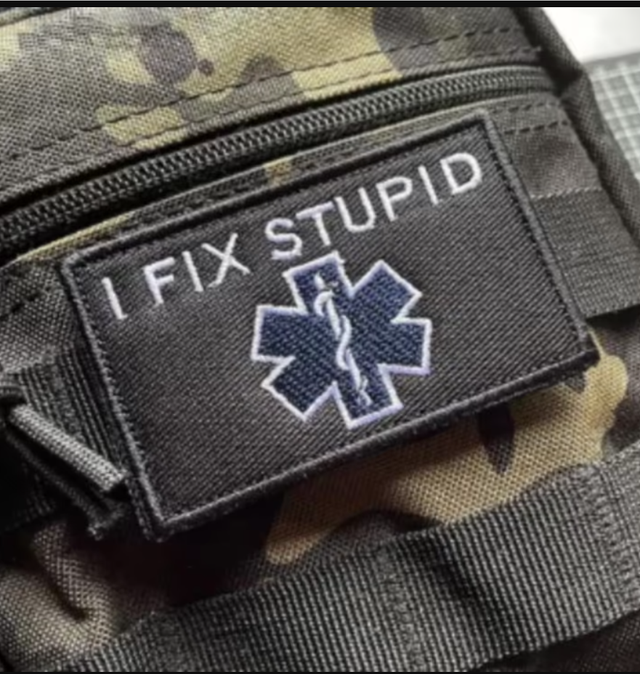 Militaire patch I Fix Stupid (8x5cm)