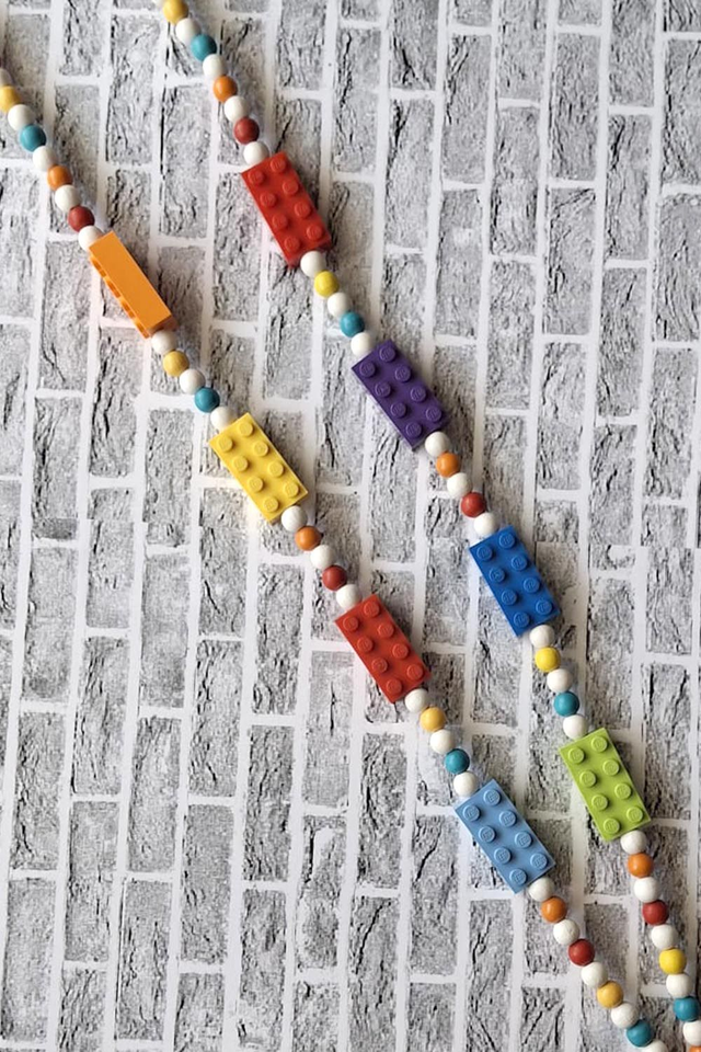 Ordinary beads & bricks lanyard White/orange/blue/yellow/red