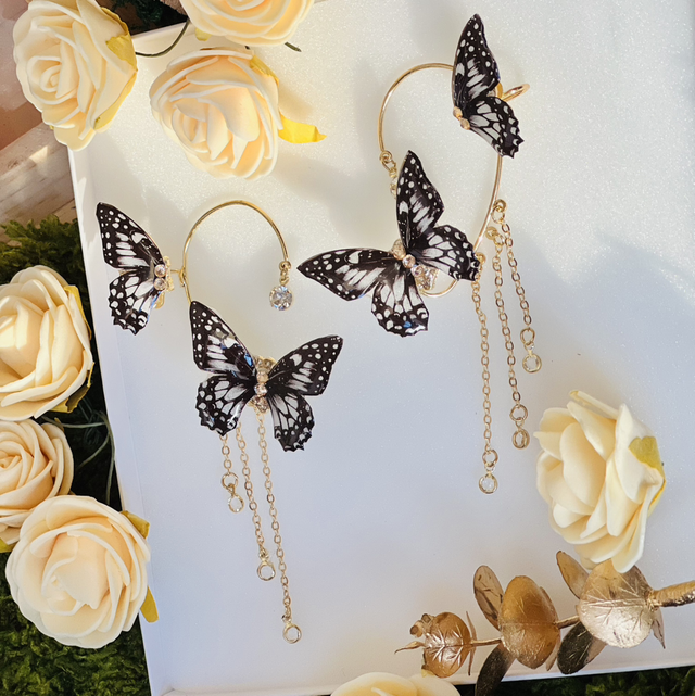 Papillons noir or complets