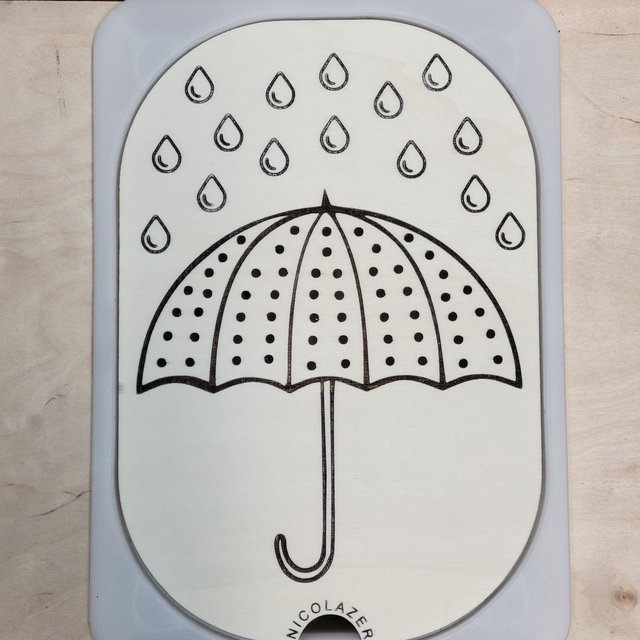 Insert sensoriel bois compatible trofast &quot;le parapluie&quot;