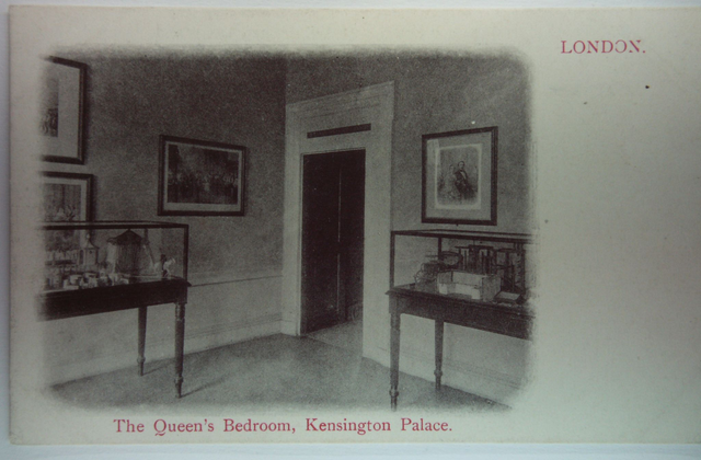 The Queen&#039;s Bedroom, Kensington Palace, London, Unbranded Postcard Our Ref: A258