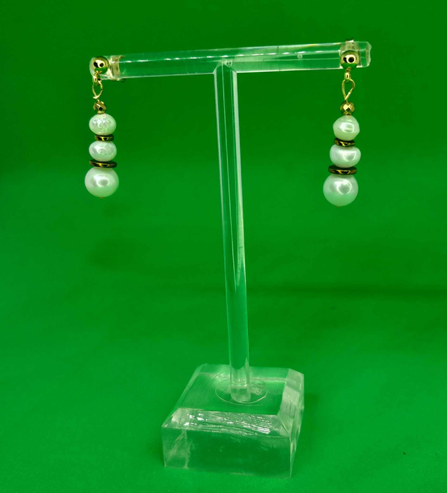Boucles d&#039;oreilles perles de cultures et acier or inoxydable