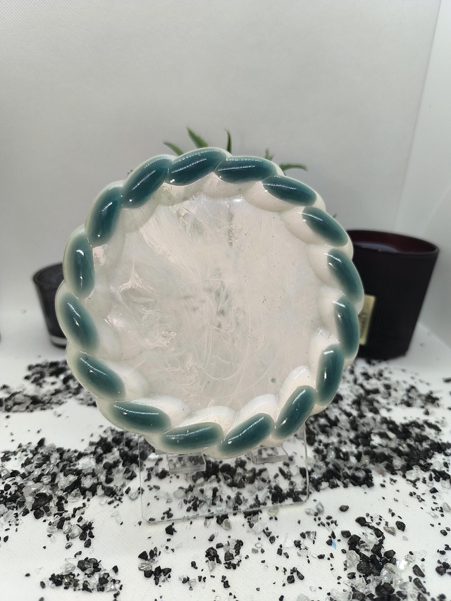 Plateau rond torsadé blanc et bleu 