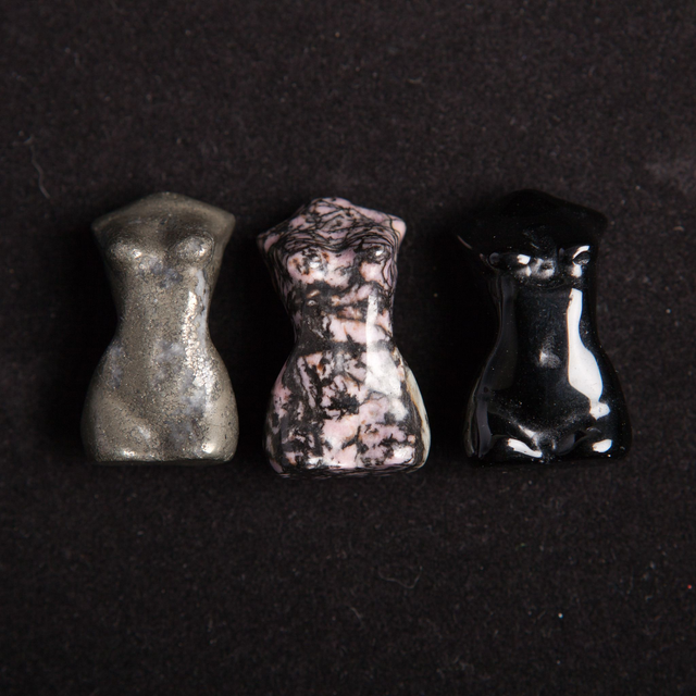 Statuette femme (3 modèles)