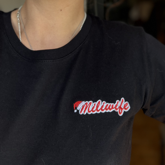 🎄 T-shirt col rond “Miliwife Christmas Edition” brodé 🎄