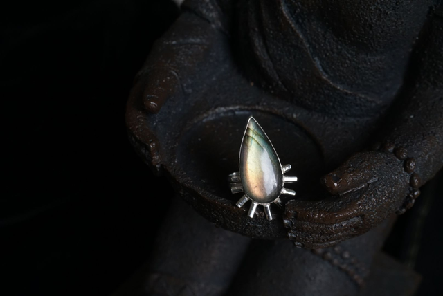 Sunray Statement Silberring mit natürlichem Labradorit 