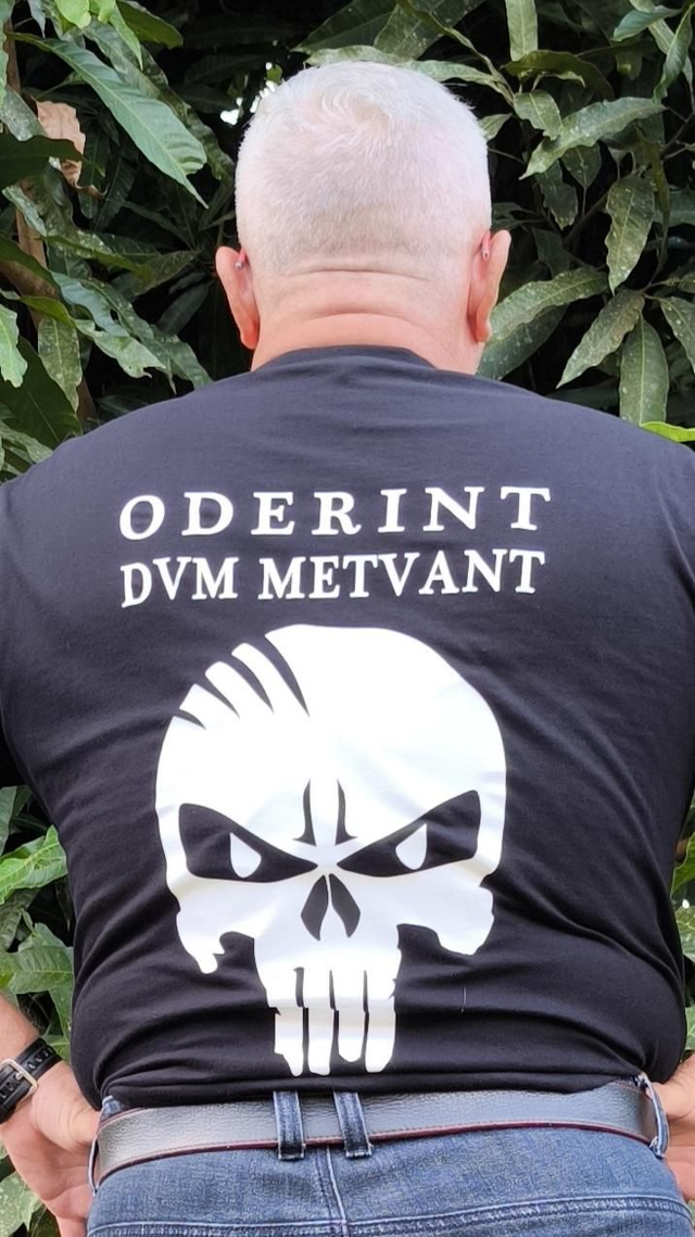 T-shirt Angry Punisher 973