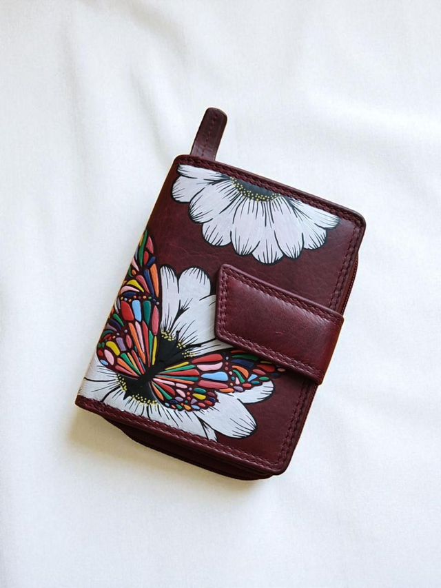 Les papillons colorés.