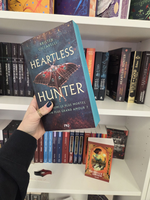 Heartless Hunter - T01