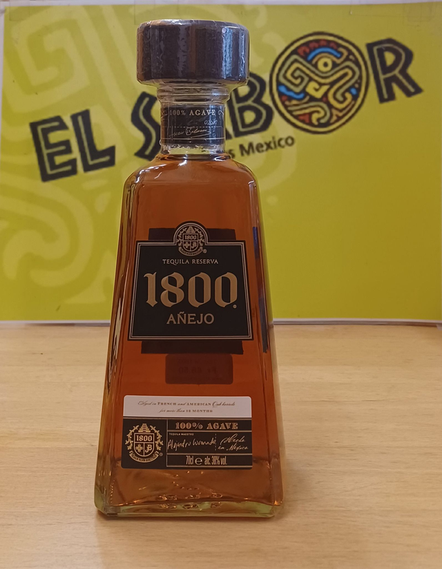 Tequila 1800 añejo 0.7 l