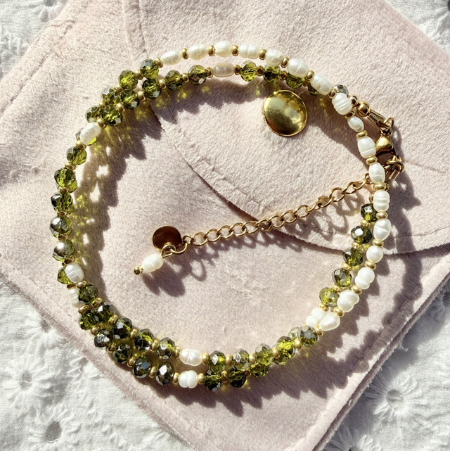 Olivia - Olive Green & Pearl Beaded Choker Style Necklace