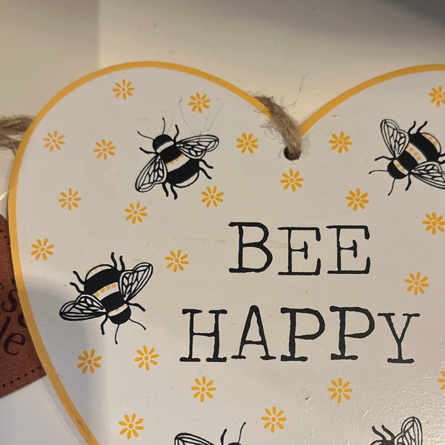 Sass and Belle bee happy sign 