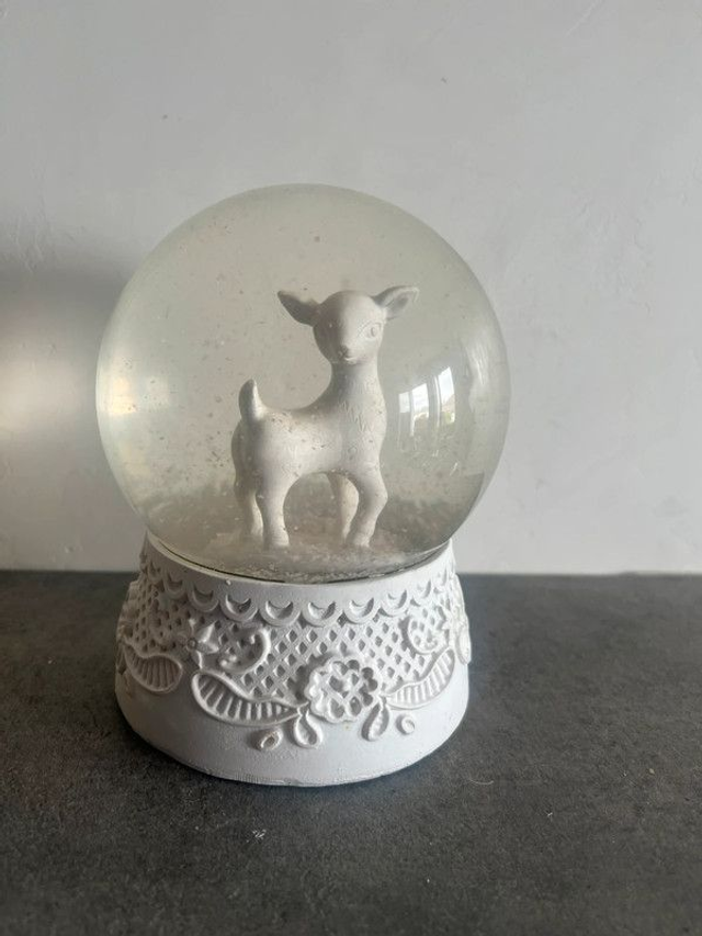 Grosse boule à neige renne