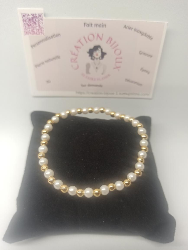 Bracelet en perle blanche et doré 