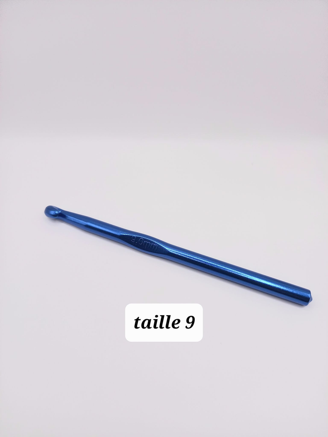 Crochet taille 09