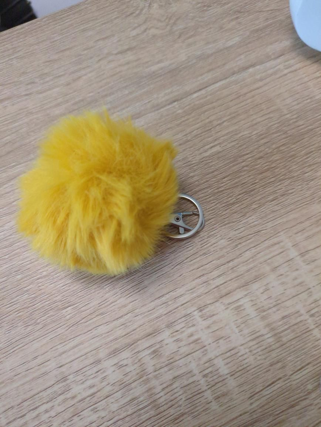Pompom charm