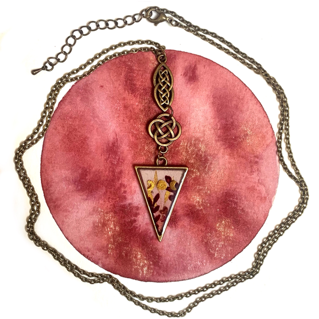 Sautoir Triangle &amp; Entrelacs - Capsule de Janvier 2025