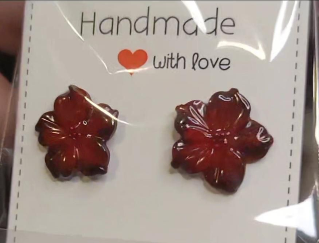 Boucles-d'oreilles fleurs  rouge/pointes noires billes bordeaux