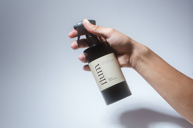 Depose + manucure EXPRESS  + soin vernis teinté 