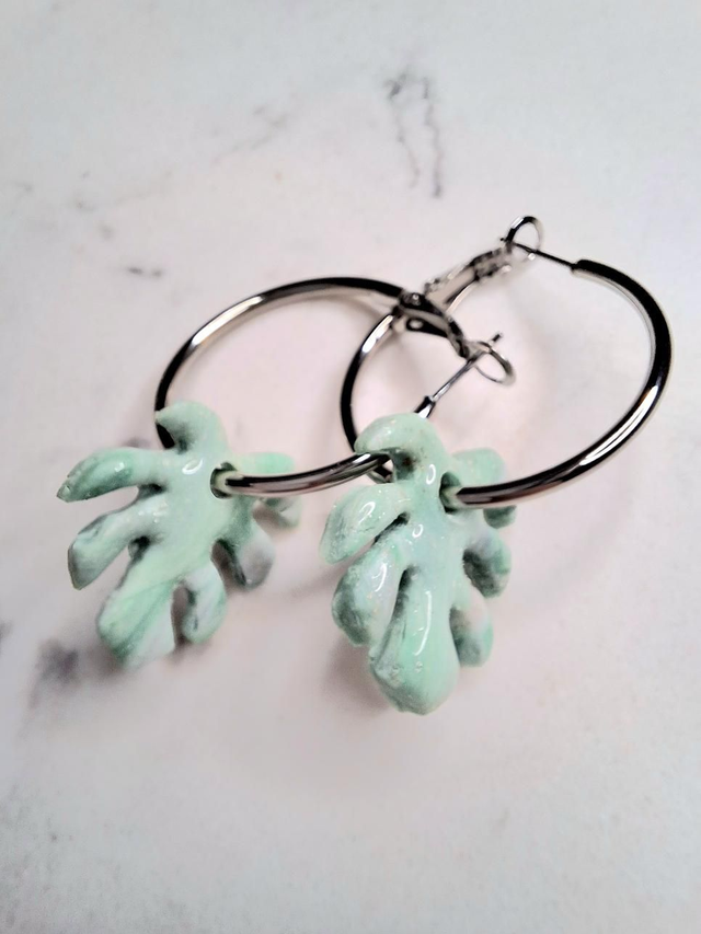 Clay Monstera leaf hoop earrings