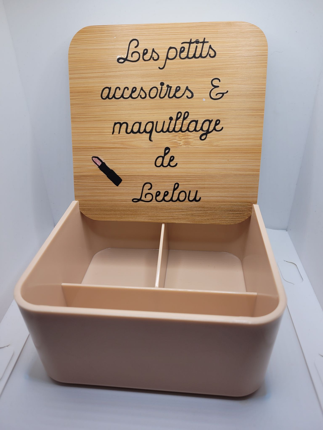 Boîte à maquillage personnalisée