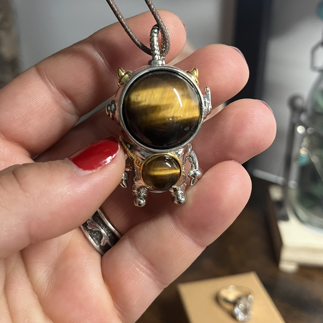 Pendentif Astronaute en acier inoxydable et Œil de Tigre