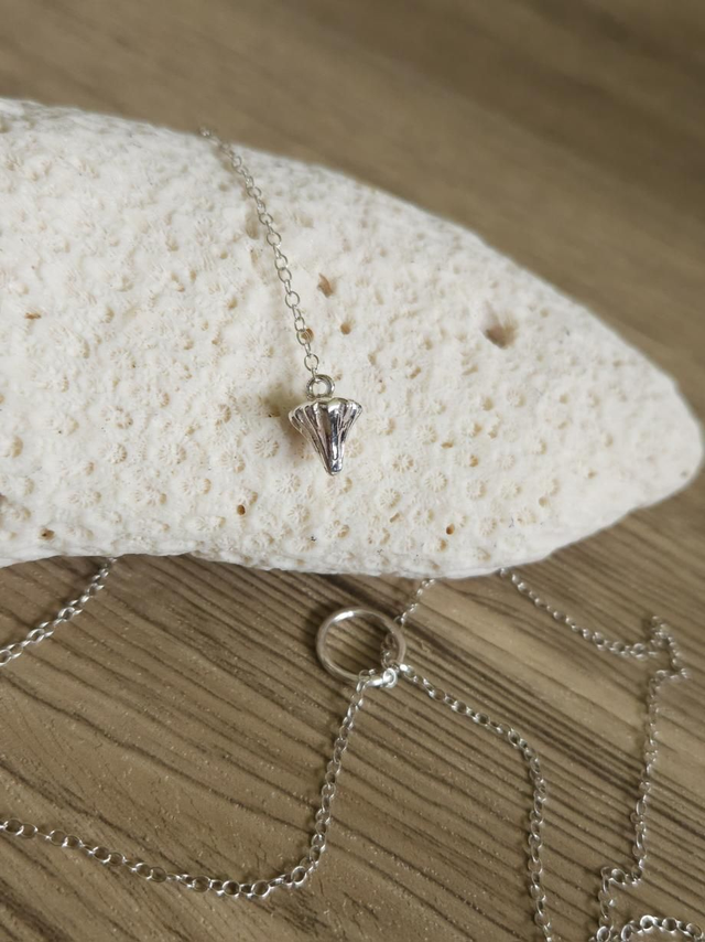 Hawkweed Bud lariat necklace