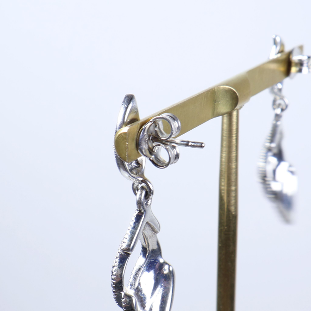 Elegant Pair of Sterling Silver 925 Art Deco Style Marcasite Gemstone Leaf Spade Design Drop Dangle Earrings