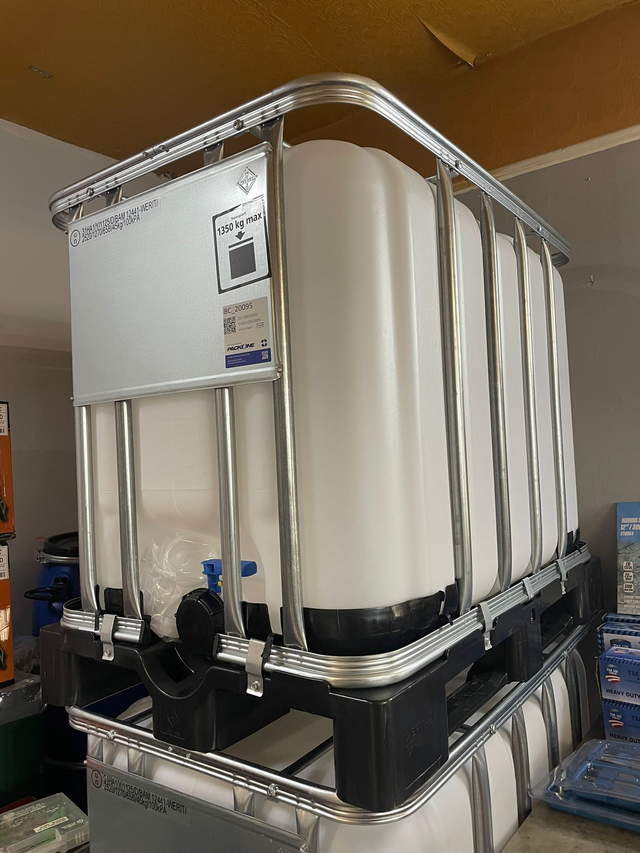 BRAND NEW 600L IBC TANK  