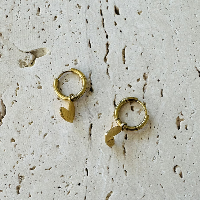 Oorbellen hartje goud 