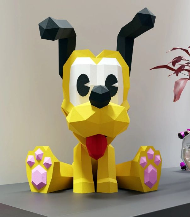 Pluto em Papercraft 
