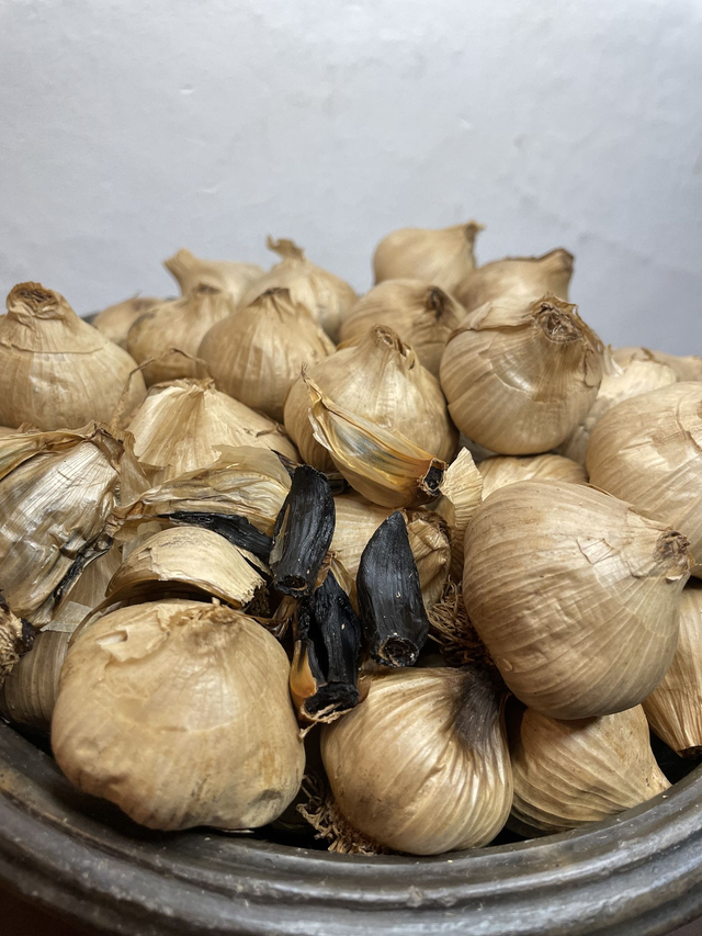 Ail noir fermenté