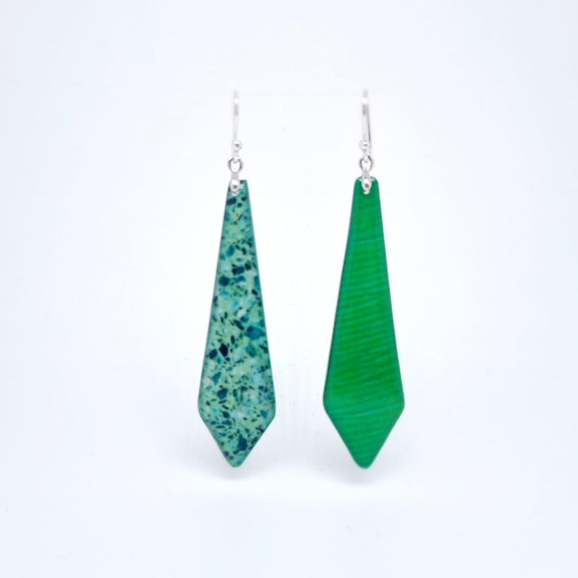 Boucles d&#039;oreilles vert longues 