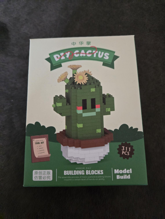 Micro Cactus 4