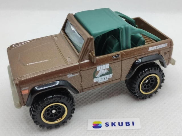 Matchbox Ford Bronco 4x4 1972 High Country Tour - MB720 - 1:57