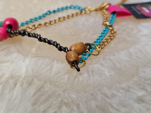 Bracelet Turquoise Doré Perles Bois