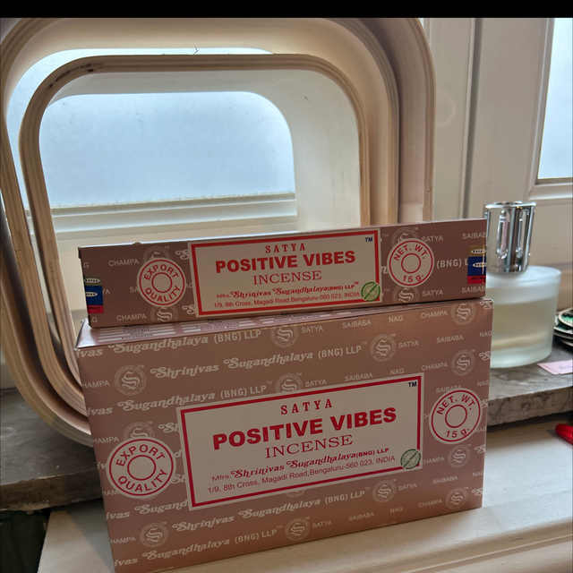 Encens Satya positives vibes