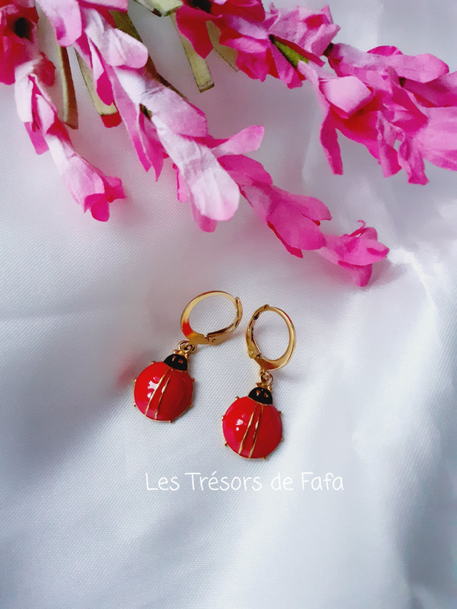 Boucles d'oreilles coccinelle 