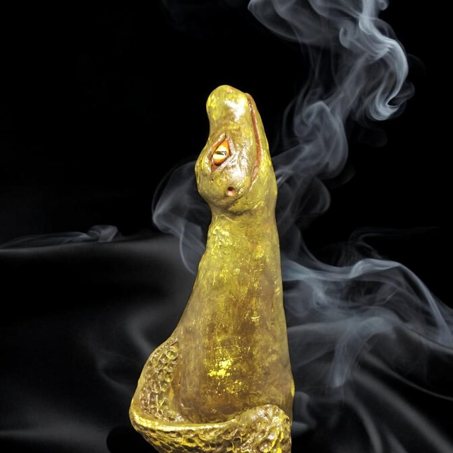 Suitsukekippo Alligaattori / Incense burner Alligator