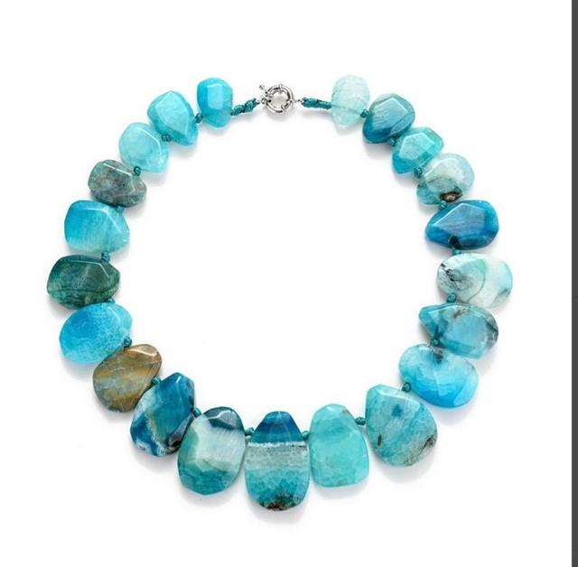 Collier Agates